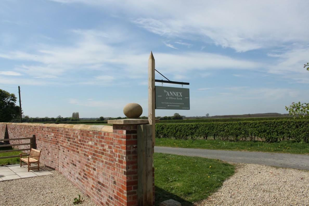The Annex At Oliver Farm York Exterior photo