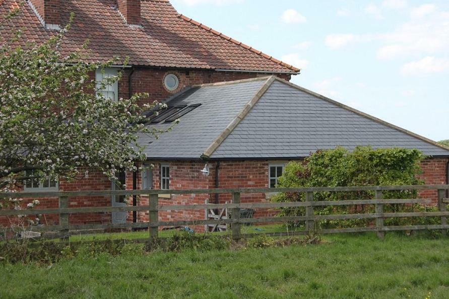 The Annex At Oliver Farm York Exterior photo